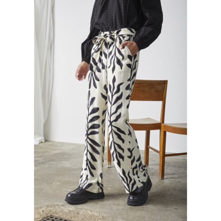 Ella buks - Cream/black
