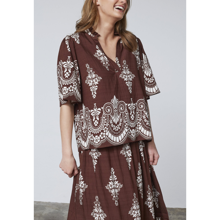 Love1296-2 top - Brown/paisley